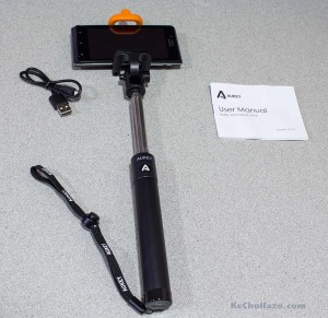 Desembalaje palo de selfies Aukey
