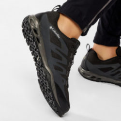 Zapatillas de senderismo Columbia Vapor Vent por 58,99€ antes 80,50€.
