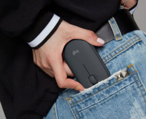 Ratón inalámbrico Logitech Pebble M350 negro, conectividad Bluetooth y receptor de 2,4GHZ por sólo 19,99€.