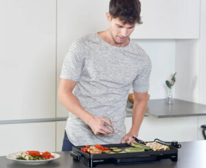 Taurus Steakmax 2200 por 41,87€ . Antes 56,99€.