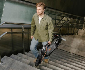 Oferta de primavera. Patinete eléctrico Segway Ninebot F2 Pro por 383€ antes 429€.