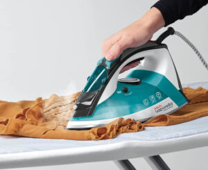 Plancha Polti Vaporella Quick&Comfort QC120, 2200W y golpe de vapor a 180g.