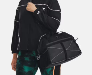 Solo hoy. Bolsa de deporte pequeña Under Armour Project Rock para mujer, 25L por 32,59€ antes 75€.