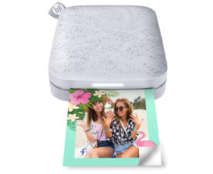 Oferta Prime. Impresora fotográfica HP Sprocket, imprime sin tinta mediante Bluetooth en tamaño 5 x 7.6cm por 79,99€ antes 112,75€.