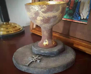 Réplica del Santo Grial de Indiana Jones, 14x12cm por 10,10€.