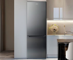Cecotec Bolero CoolMarket Combi 250 Dark D. Compresor Inverter Plus Frigorífico Combi Dark Inox 180X55Cm, 250L, Clase D, Multi Air Flow, Fast Cooling, cajón Humidity Box por 384,90€.