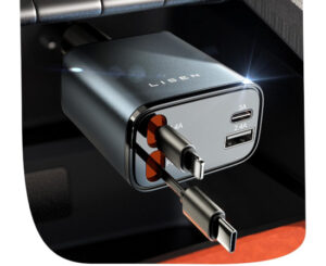 Cargador de coche Lisen con cables retráctiles USB C y lightning, 65W PD/QC 3.0 por 15,39€.