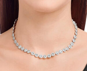 Collar Swarovski Una Angelic Colección por 181,96€ antes 250€.