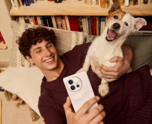 Vivo V40 Lite 5G blanco, Amoled FHD+ 6,78″ 120Hz, 8+8V/256GB, Qualcomm Snapdragon 6 Gen 1, Android 14, 5500mAh/44W por 199€.