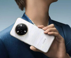 Realme 14 Pro Plus, Oled curva FHD+ 6.7″ 120Hz, 12/512GB, Qualcomm Snapdragon 7s Gen 3, Android 15, 6000mAh/88W por 250,99€ antes 579,99€.