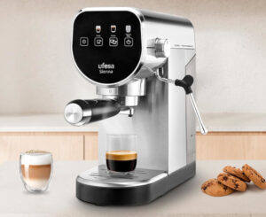 Ufesa Sienna: cafetera espresso de 20 bares con vaporizador y sistema Thermoblock por 79€ antes 96€.