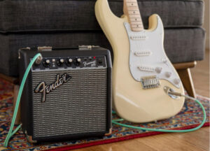 Amplificador Fender Frontman 10G Combo para Guitarra Eléctrica por 75€ antes 100€.
