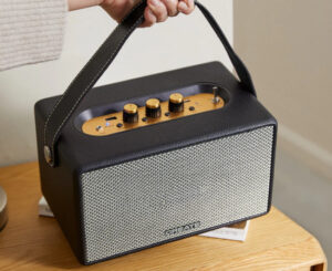 Solo hoy. Create Speaker Retro: Altavoz portátil vintage de 40W con BT, batería de larga duración y acabado en madera por 38,54€ antes 75,95€.