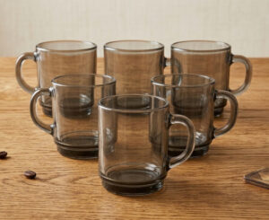 Solo hoy. Set de 6 tazas Duralex, vidrio transparente gris, 26cl por 10,47€.