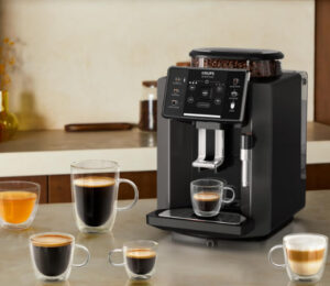 Cafetera Krups Sensation C50 EA9109OM, 1450 W, 15 bar, panel táctil, espumador, kit de descalcificación, personalizable por 364,99€.