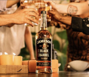 Whisky irlandés Jameson Black Barrel (700ml) por 25,38€ antes 32,99€.