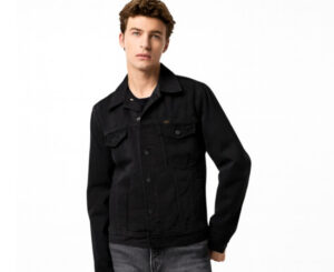 Wrangler Classic Jacket Orion, chaqueta vaquera negra en Denim rígido 100% algodón.
