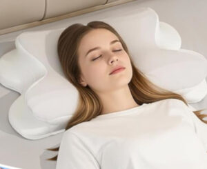 Almohada cervical viscoelástica Lovpis, solución rrgonómica para el dolor de cuello por 23,99€ antes 49,99€.