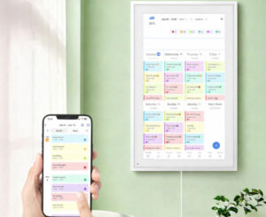 Tabwee 15,6″, el mejor calendario y marco digital de pared para organizar familias por 179,99€ antes 459,99€.