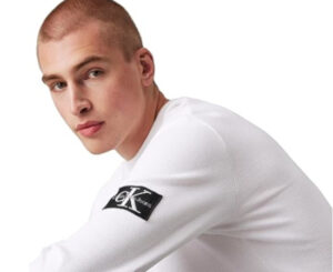 Camiseta de manga larga Calvin Klein Badge Waffle Tee por 25,99€ antes 37€.