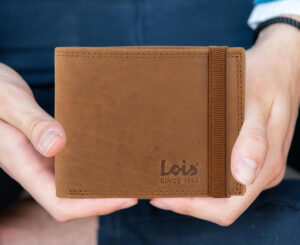 Cartera de piel Lois, artesanía tradicional, formato Slim y proteccion RFID.