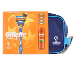 Neceser Gillette Fusion5 UEFA Champions League con maquinilla, 5 recambios y gel de afeitado por 15,94€ antes 21,95€.