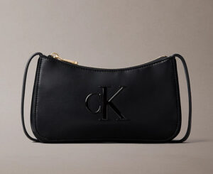Mini bolso bandolera Calvin Klein Bold CK, estilo moderno y versatilidad estructurada por 41,95€ antes 69,90€.