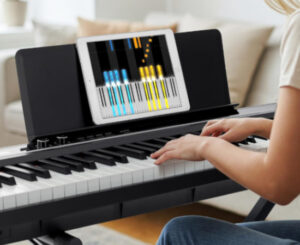 Piano digital Chaya de 88 teclas y soporte en X doble por 199,99€ antes 249,99€.