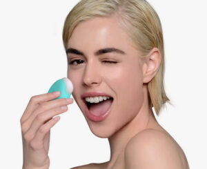 Solo Hoy. Cepillo facial Foreo Luna Play Plus 2 color Minty Cool o Peach of Cake por 18,39€.