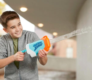 Pistola de agua Nerf Super Soaker Torrent Water Blaster por 4,20€ antes 8,99€.