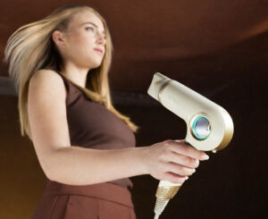 Moldeador secador Cecotec DryGlam Waves 6 in 1 Sensor, el clon del Dyson Airwrap por 79,90€ antes 149€.
