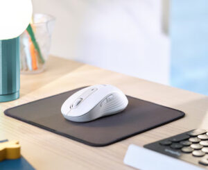 Logitech Signature M650: un ratón inalámbrico cómodo, silencioso y pensado para trabajar muchas horas.