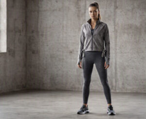 puma-studio-adjustable-519309-02-chaqueta-chandal-mujer