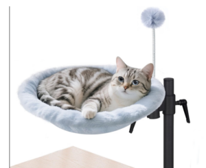 Cama para gatos de escritorio con rotación 360° y altura regulable.
