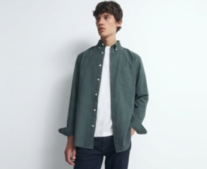 Camisa Oxford Sfera para hombre: un básico de algodón 100 % con estilo clásico por 19,99€.