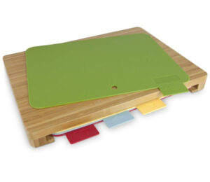 ROMINOX Juego de 5 tablas de cortar de colores en cuerpo de bambú, dimensiones: 35×26,5x4cm