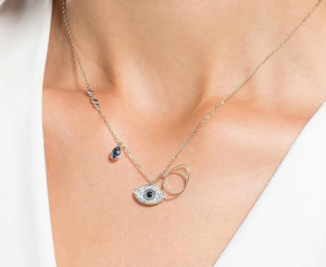 Swarovski Symbolica Duo Ojo Turco: un colgante lleno de misticismo y elegancia.